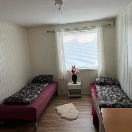 Bedroom In City Centre, No Shower Available Alesund Exterior photo