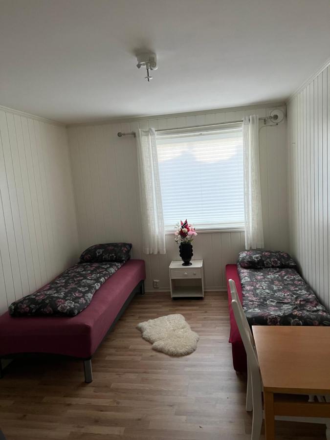Bedroom In City Centre, No Shower Available Alesund Exterior photo